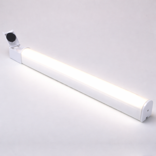 Corp LED baie alb, cu priza, 15w, 4100K, lumina neutra, cu protectie IP44