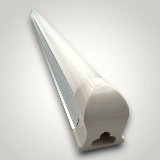 Corp T8 cu LED Interconectabil 8W/6500k/640lm lumina rece 600mm