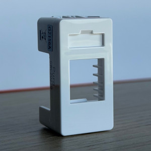 Fateta pentru priza RJ45 Cat. 5e UTP 1 modul, Alb, Gewiss System Pura GWC20270