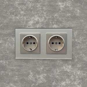 Priza Dubla cu Rama din Sticla AURIE