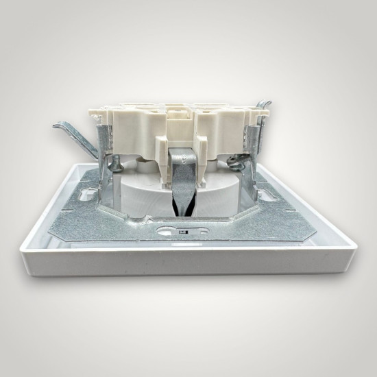 Priza Schuko, contact de protectie, 250V~, 16A, 50Hz, IP20