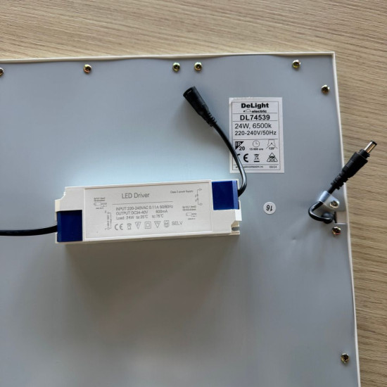 Panou Led 295x595 cu Rama alba, 24W, 6400K, lumina rece Panou Led 295x595 cu Rama alba, 24W, 6400K, lumina rece