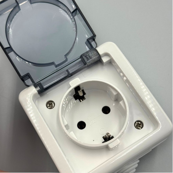 Priza Ag Simpla, Spin Top