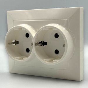 Priza Dubla 2P+E, Spin Top, Alba