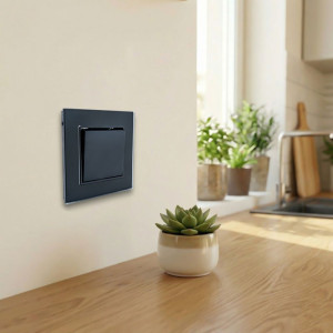 Intrerupator Simplu Negru cu Rama din Sticla
