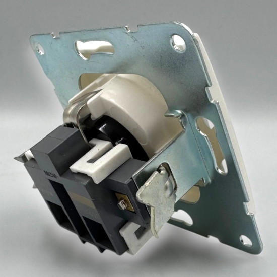 Priza Simpla 2P+E, Spin Top, Alba