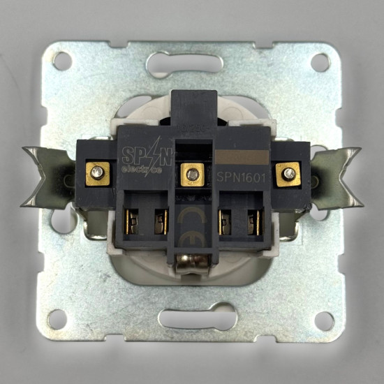 Priza Simpla 2P+E, Spin Top, Alba