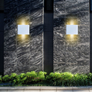 Aplica LED de exterior extra-plata, 6W=40W, 3000K, lumina calda, 540Lm, IP65