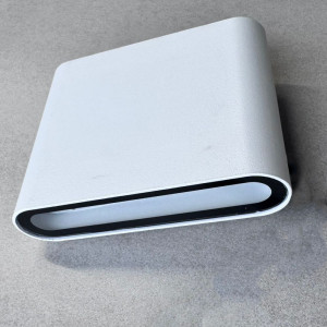 Aplica LED de exterior extra-plata, 6W=40W, 3000K, lumina calda, 540Lm, IP65